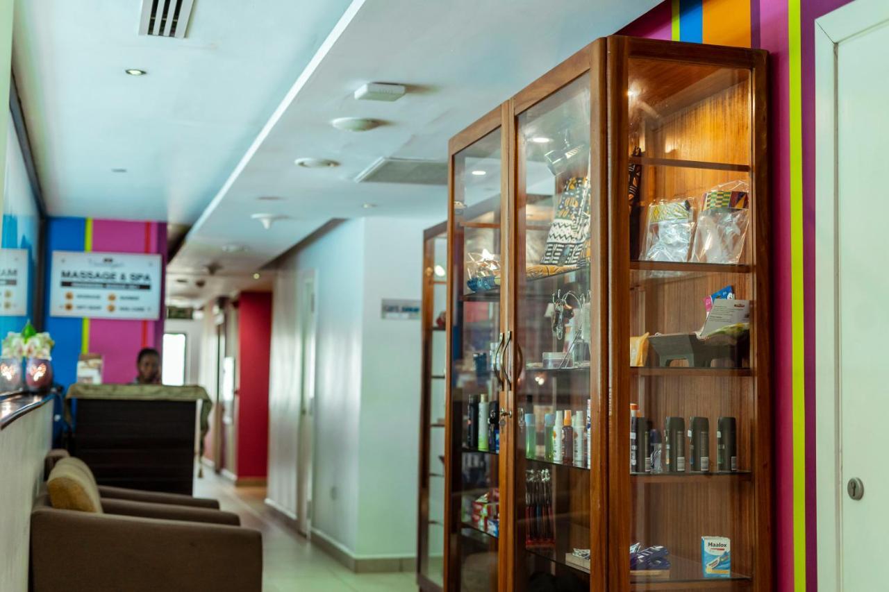 Ibis Styles Accra Airport Hotel Exterior photo
