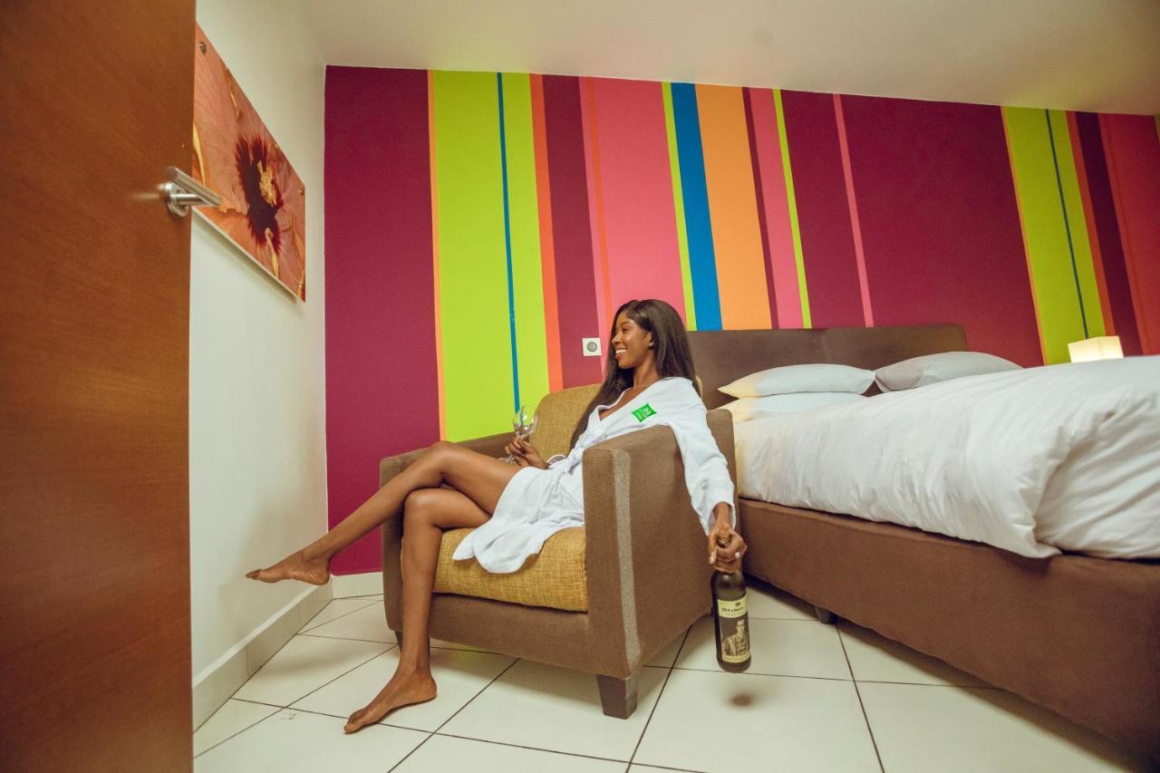 Ibis Styles Accra Airport Hotel Exterior photo