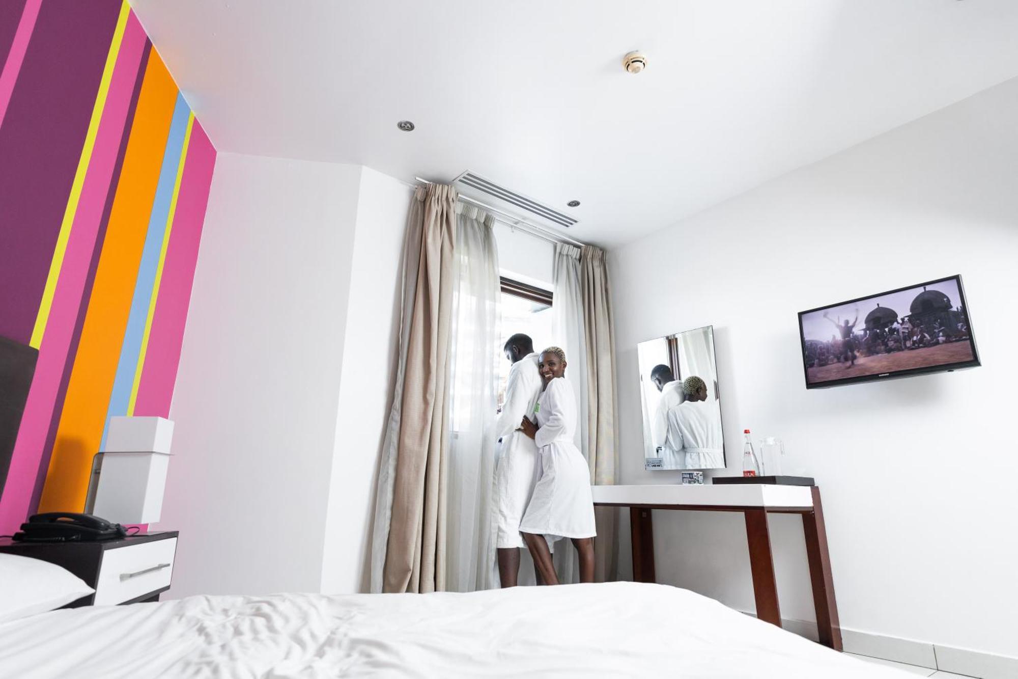 Ibis Styles Accra Airport Hotel Exterior photo