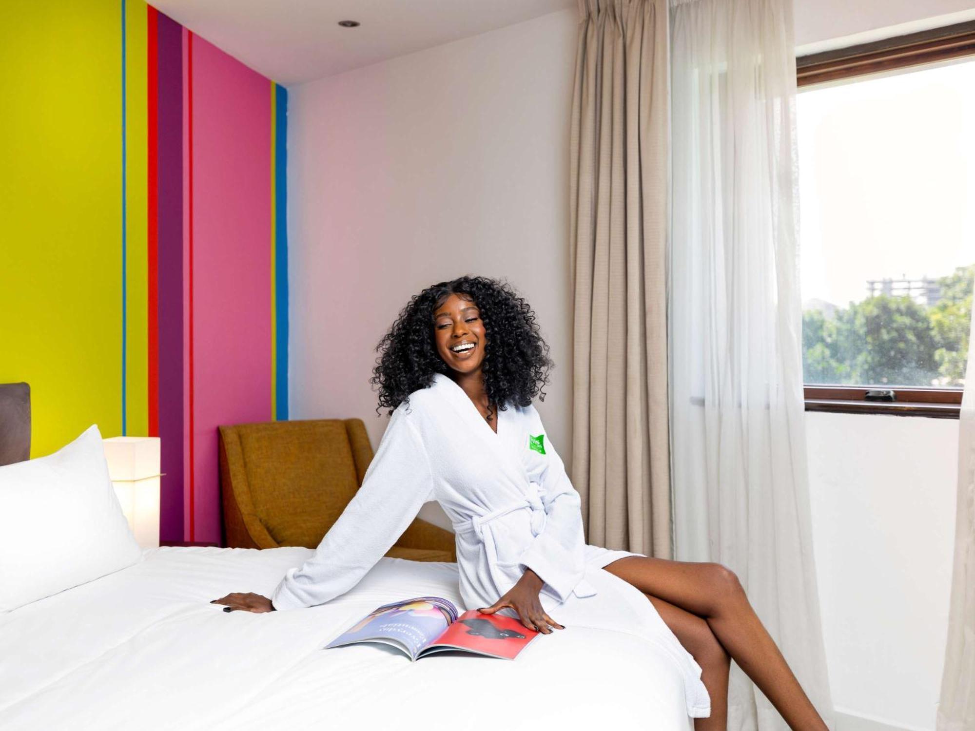 Ibis Styles Accra Airport Hotel Exterior photo